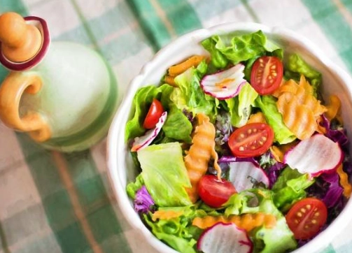 balanced diet for females