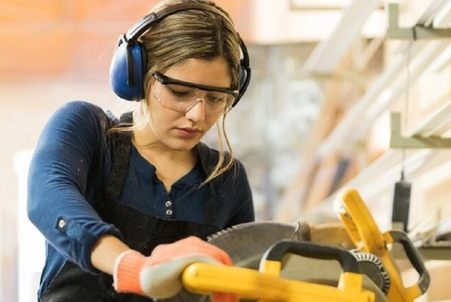 ergonomic hazards for women ergonomic hazards for women