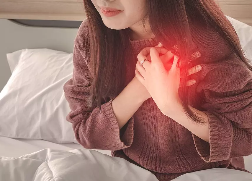 women heart attack symptoms